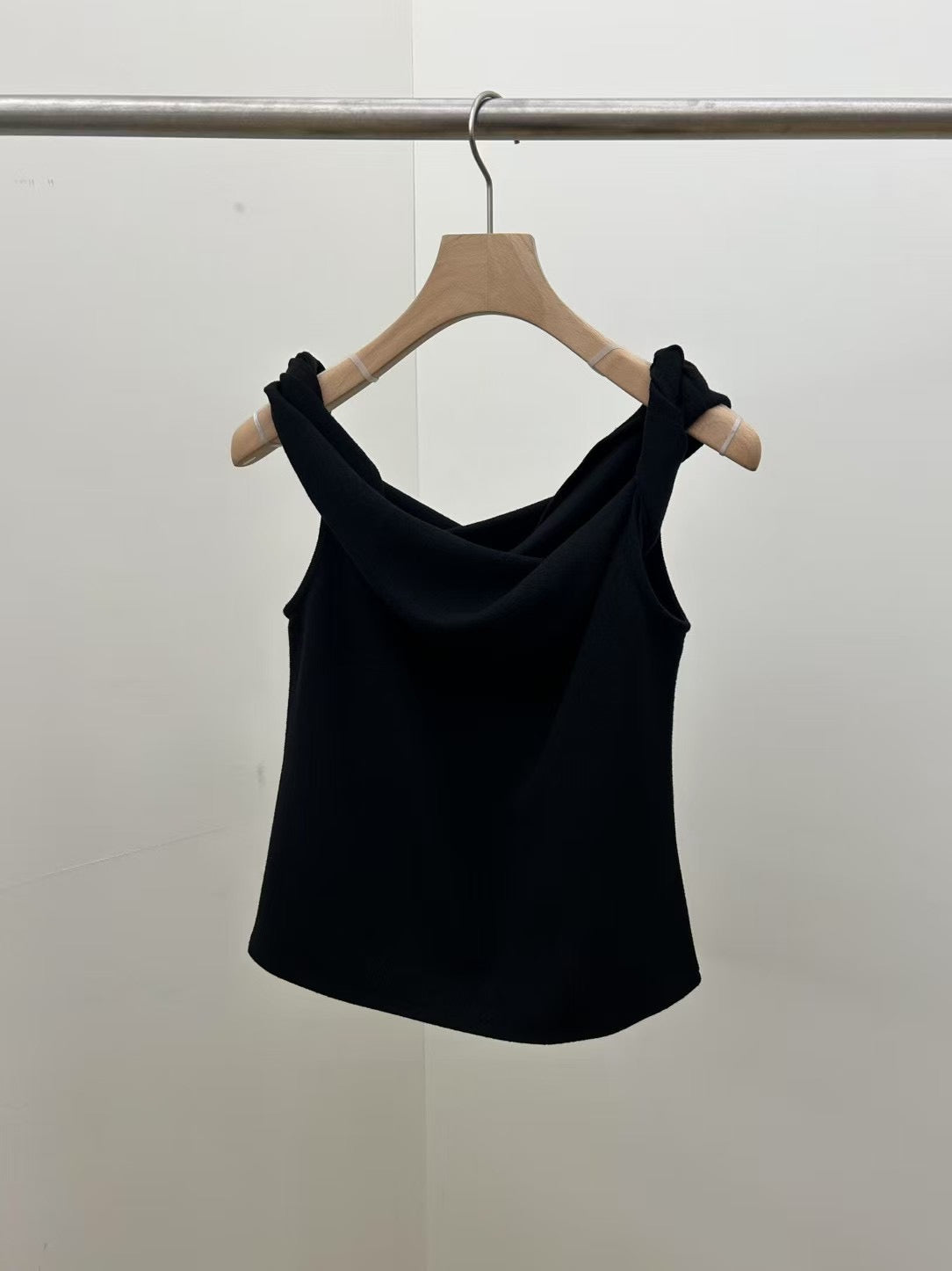 Elysia Twist Top (2 Colors)