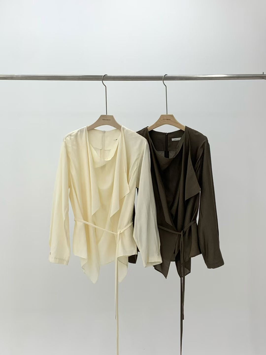 Phaedra Blouse (2 Colors)