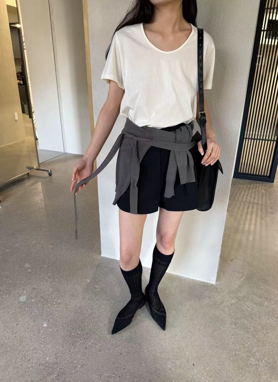 Noa Shorts (4 Colors)
