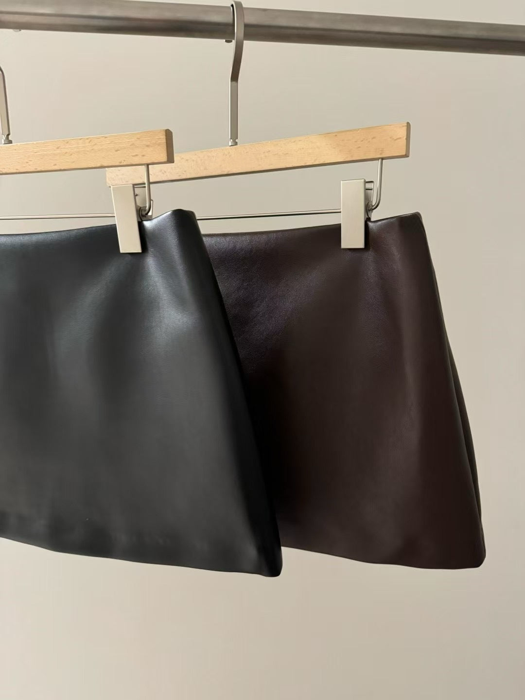Viviana PU Lether Skirt (2 Colors)