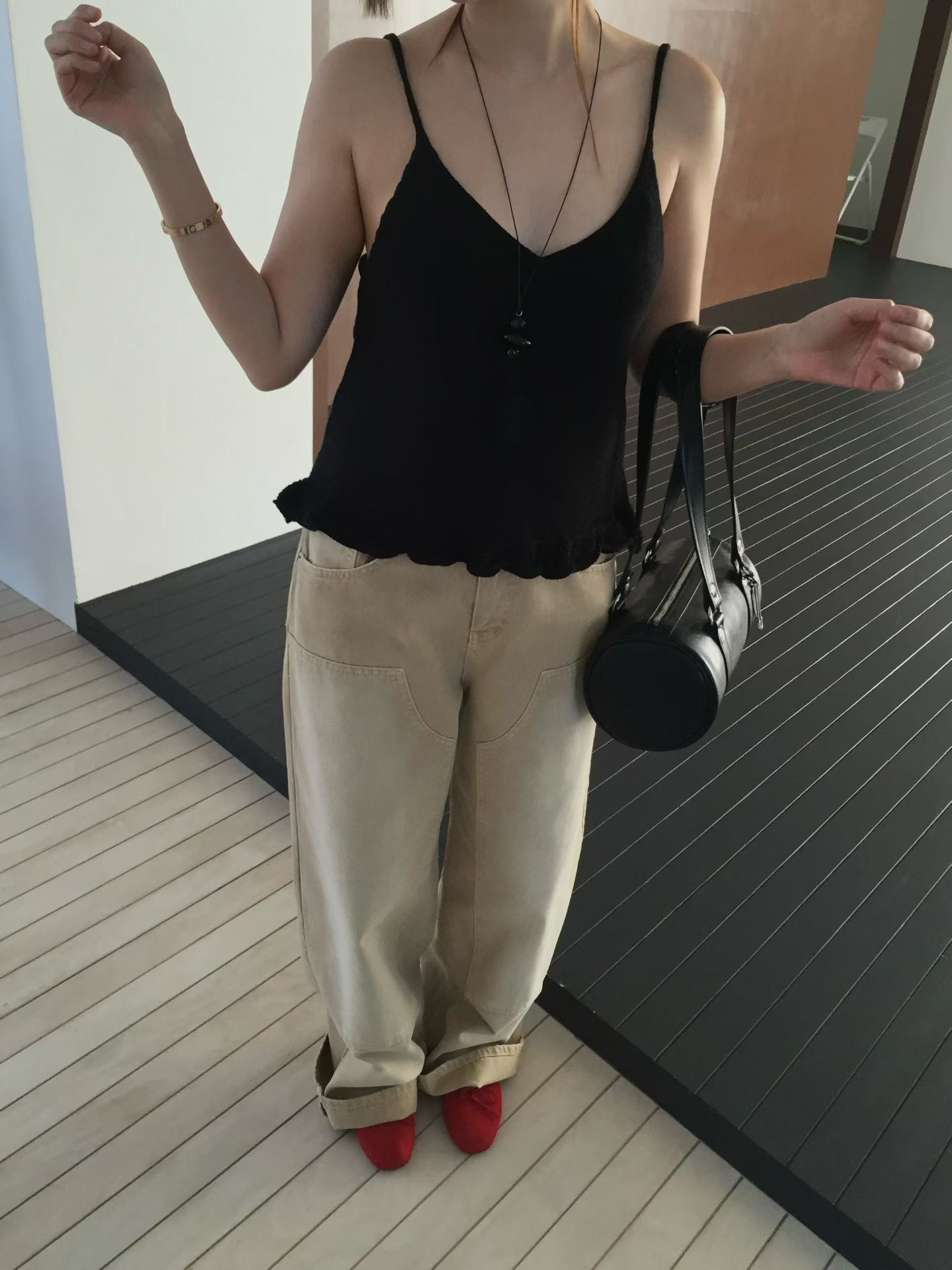 Nessa Barrel Cow Leather Bag (2 Colors)