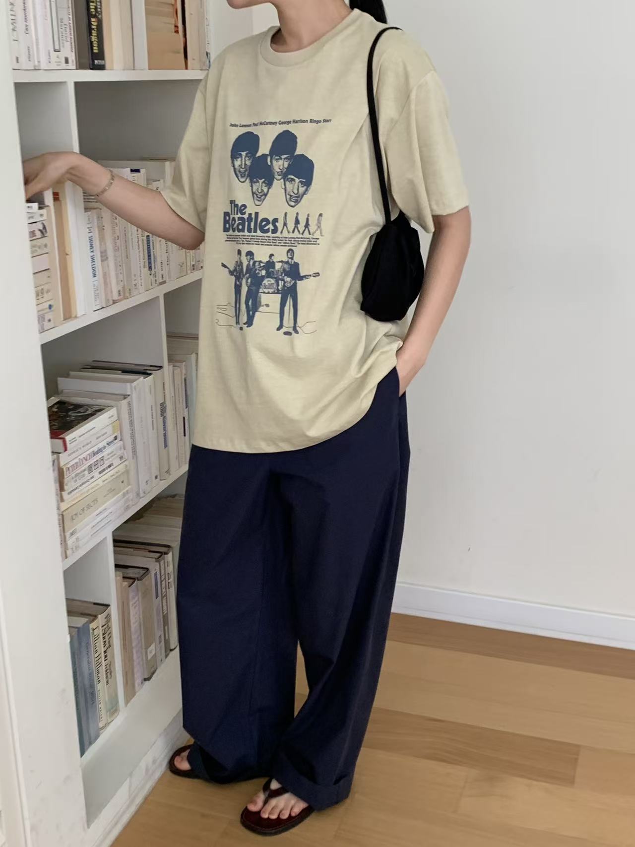 【棉100%】 Viona Beatles Tee (2 Colors)