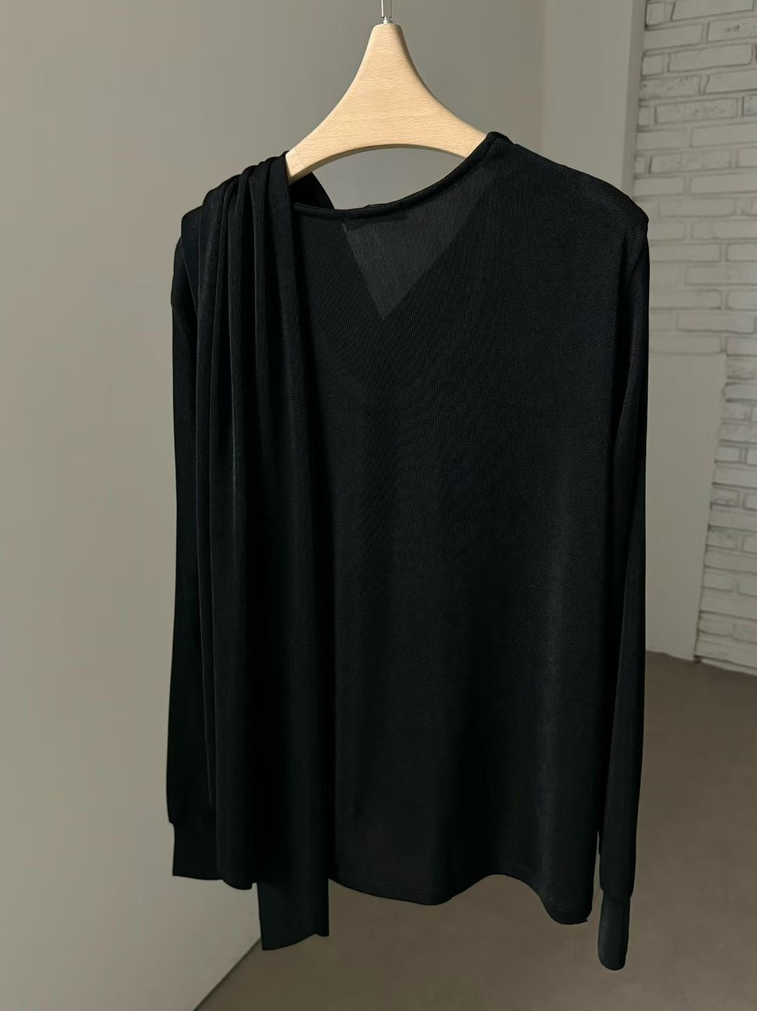 Selene Blouse (2 Colors) 直播後 Reels 隱藏款!