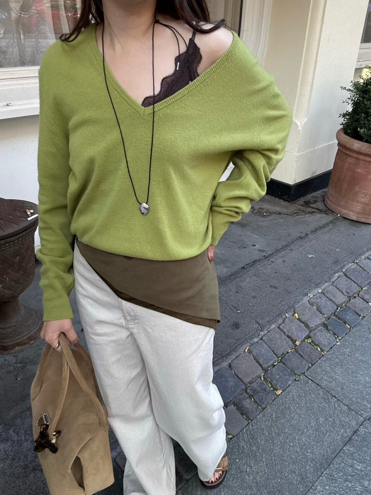 Jeune Deep V-neck Knit (4 Colors)