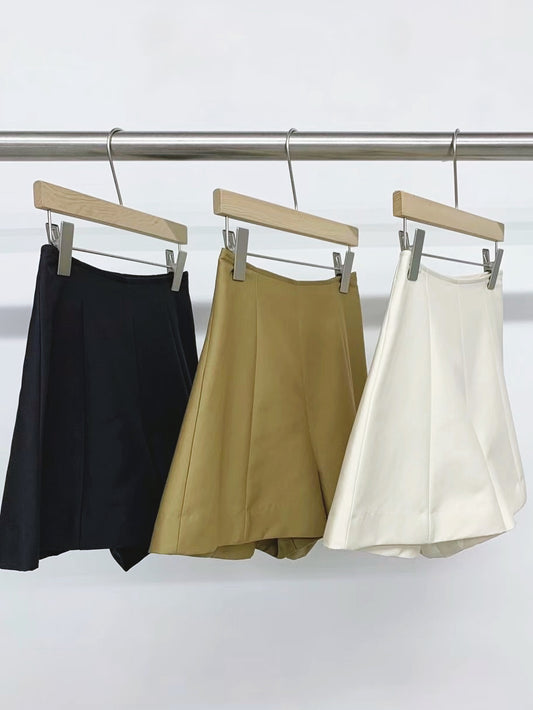 Heloise Shorts (3 Colors)