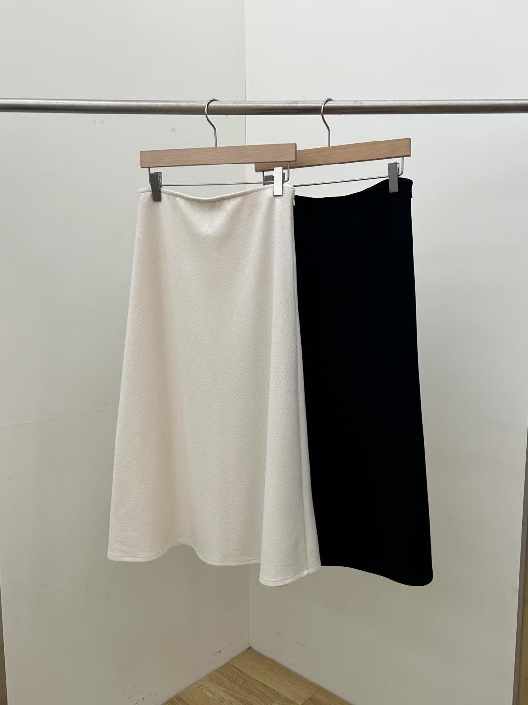 Elysia Skirt (2 Colors)