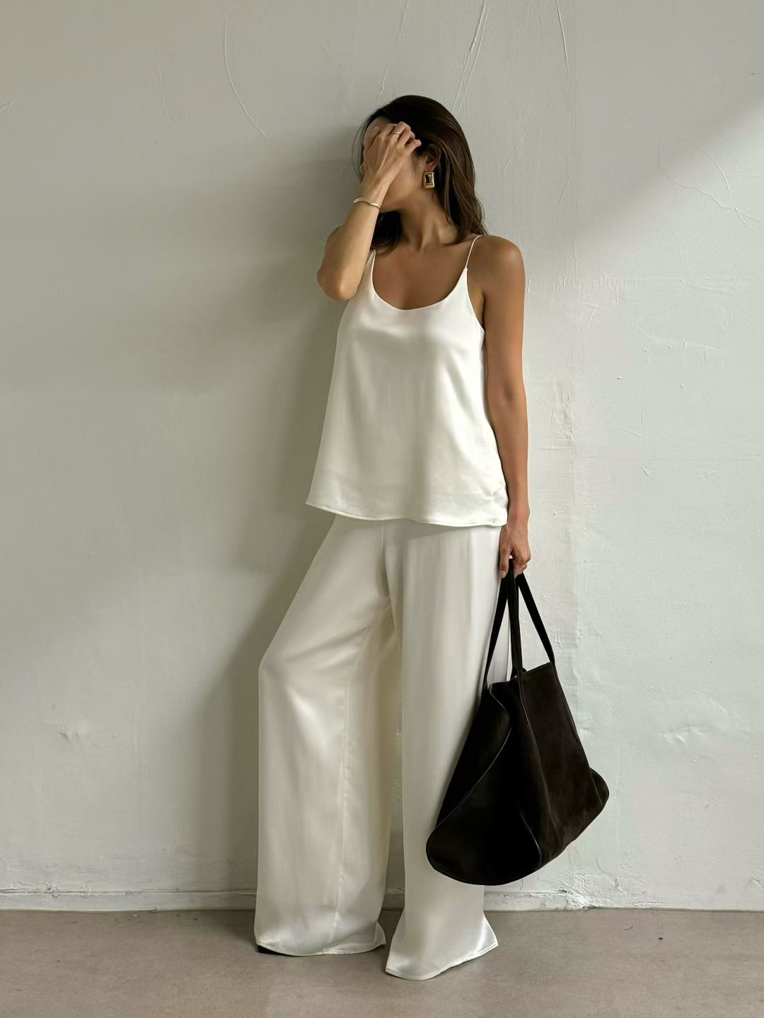 Noemi Top (2 Colors) 直播當日沒有掛版示範 !