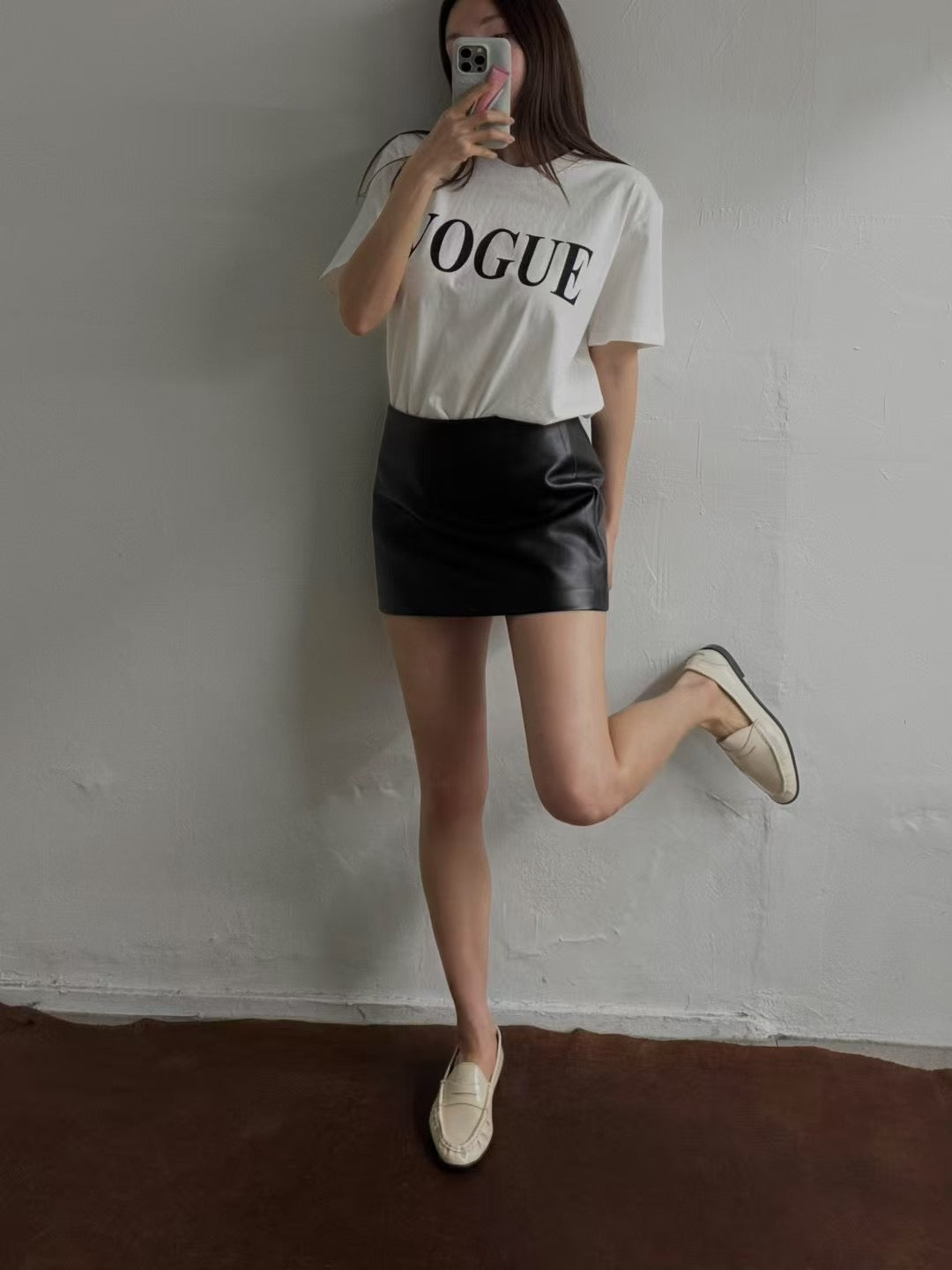 Vogue Tee (4 Colors)