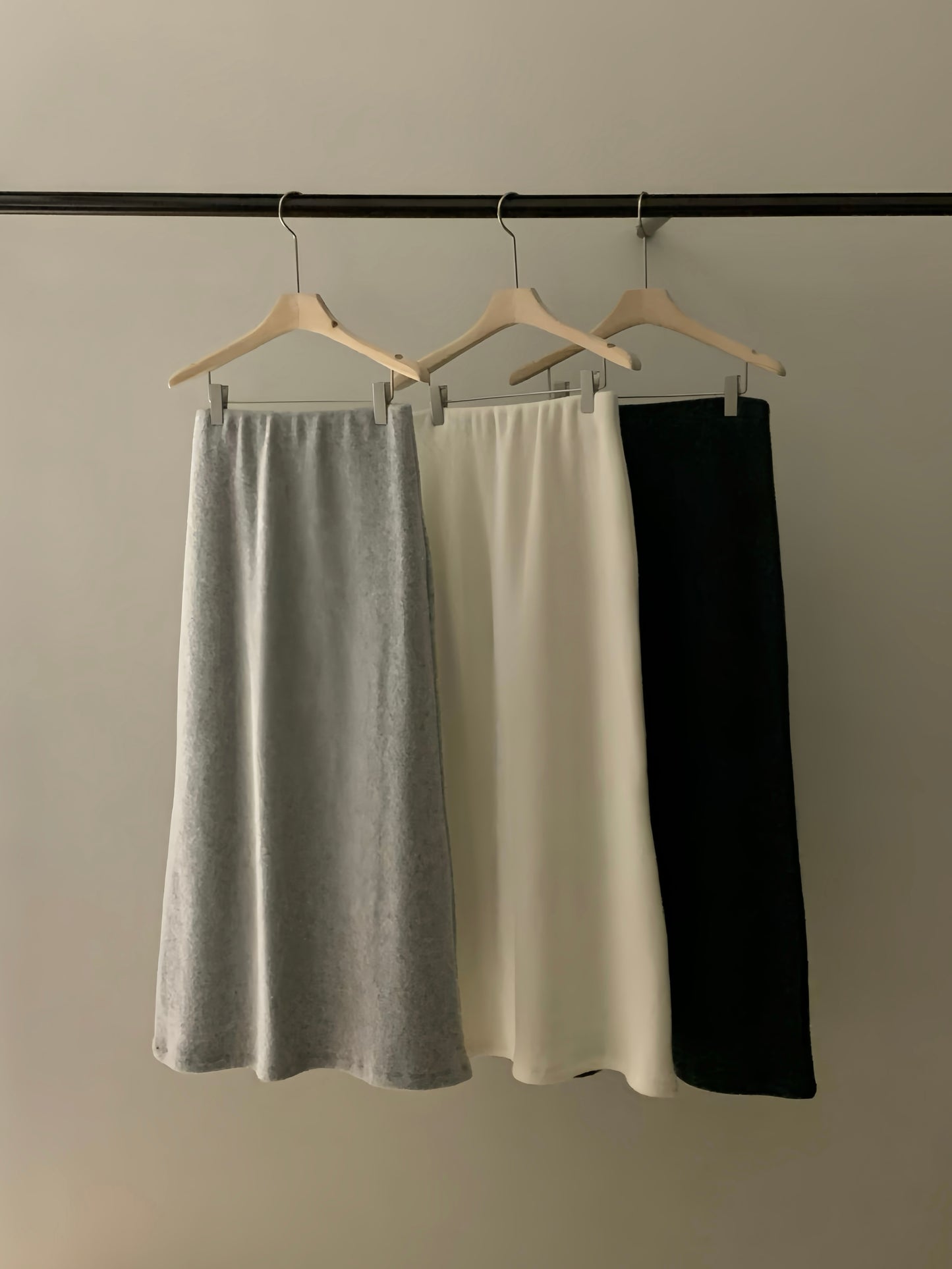 Luned Skirt (3 Colors)