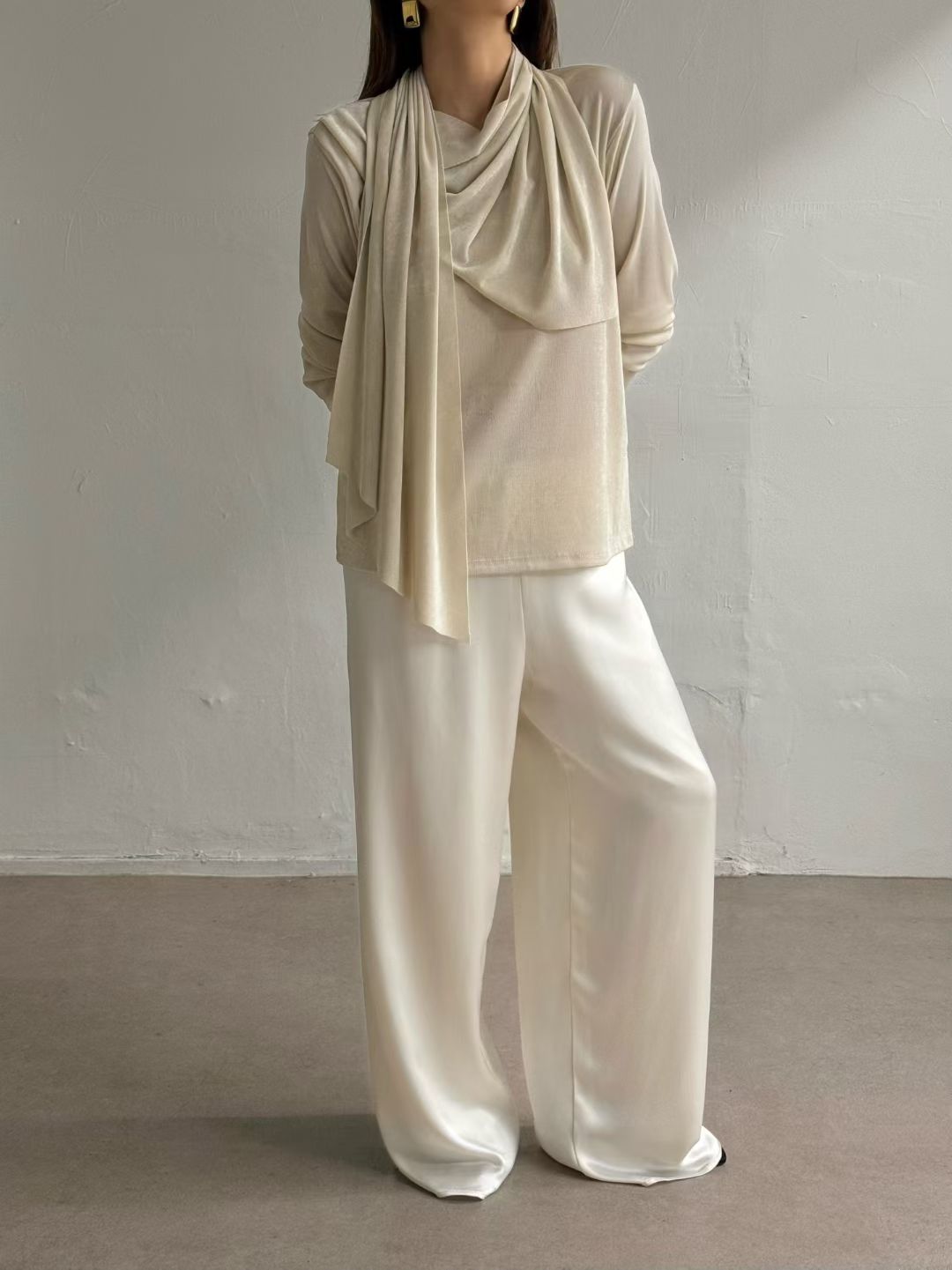 Selene Blouse (2 Colors) 直播後 Reels 隱藏款!