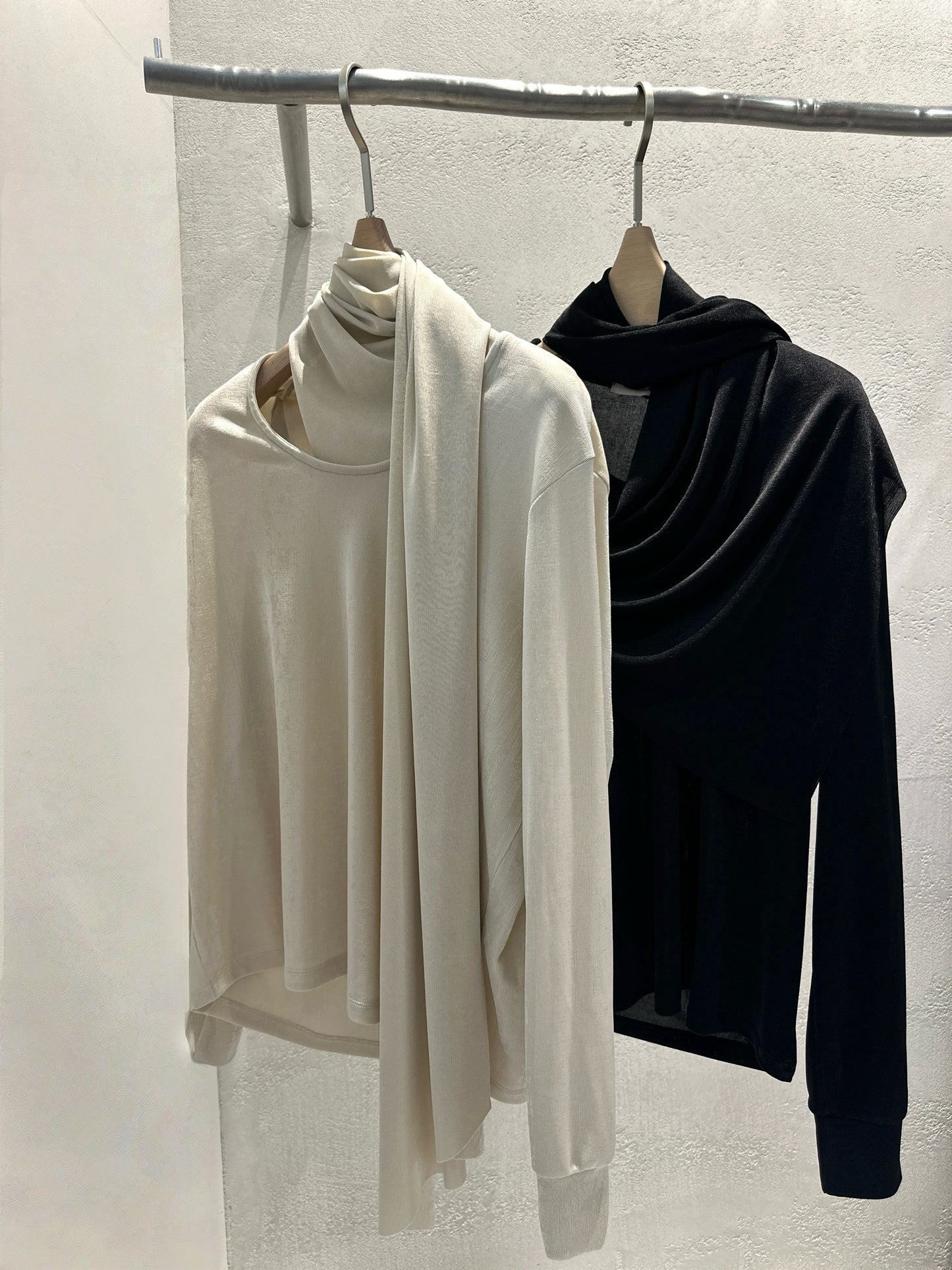 Selene Blouse (2 Colors) 直播後 Reels 隱藏款!