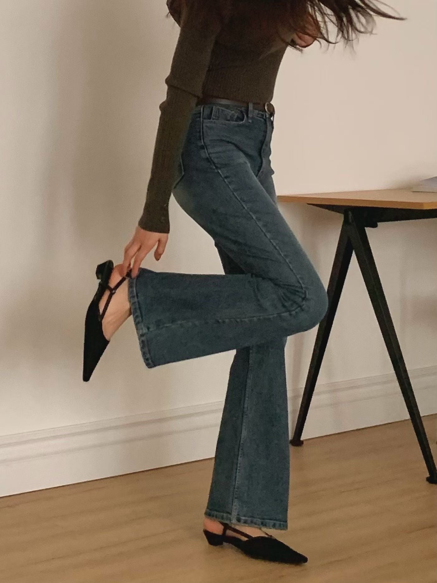 Amara Jeans (2 Colors)