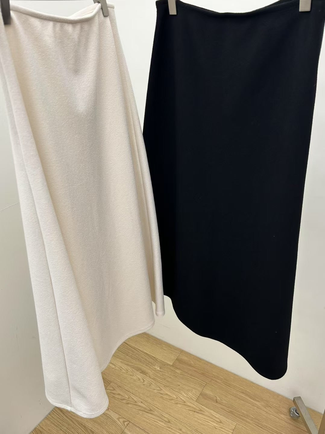 Elysia Skirt (2 Colors)