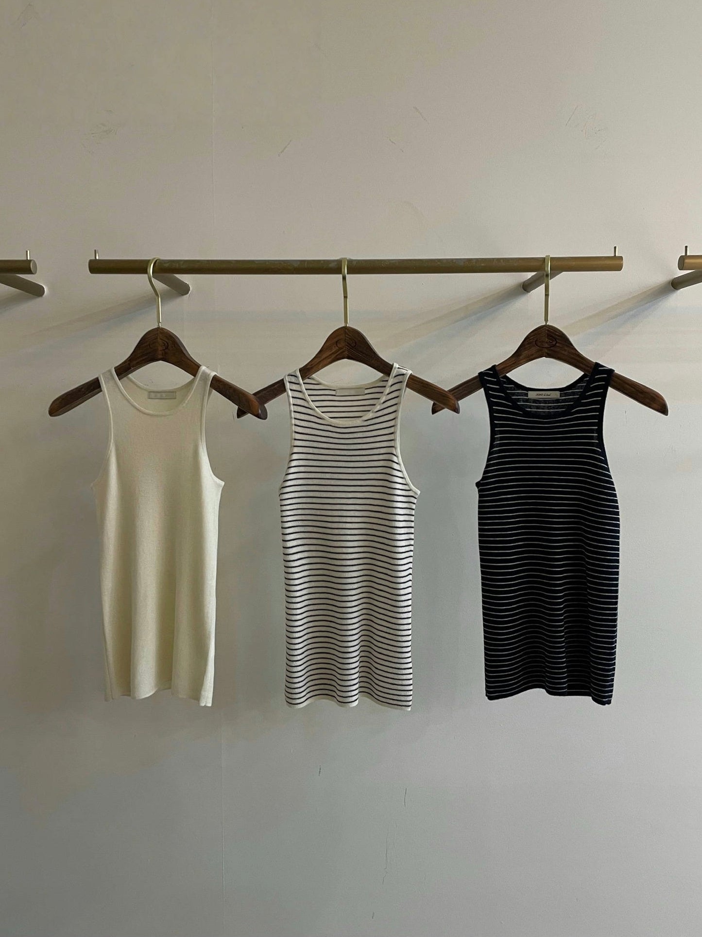 Mabry Top (3 colors)