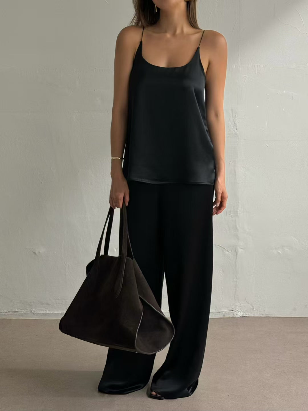 Noemi Top (2 Colors) 直播當日沒有掛版示範 !