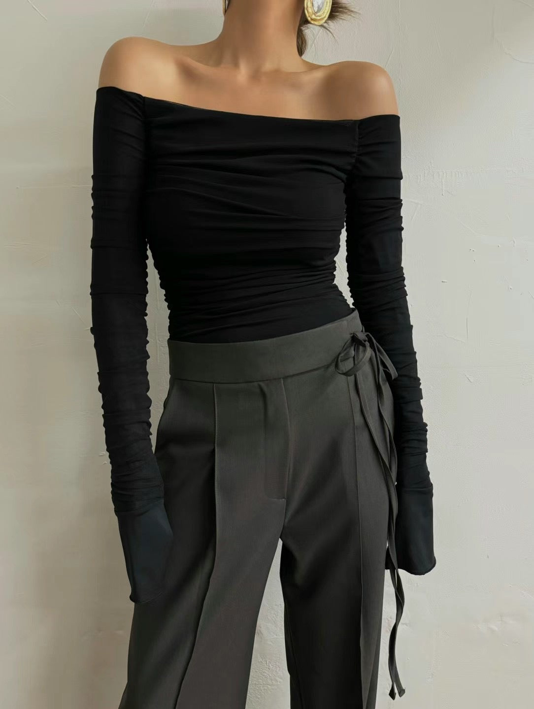 Ophelia Off-shoulder Long-sleeve Top (4 Colors)