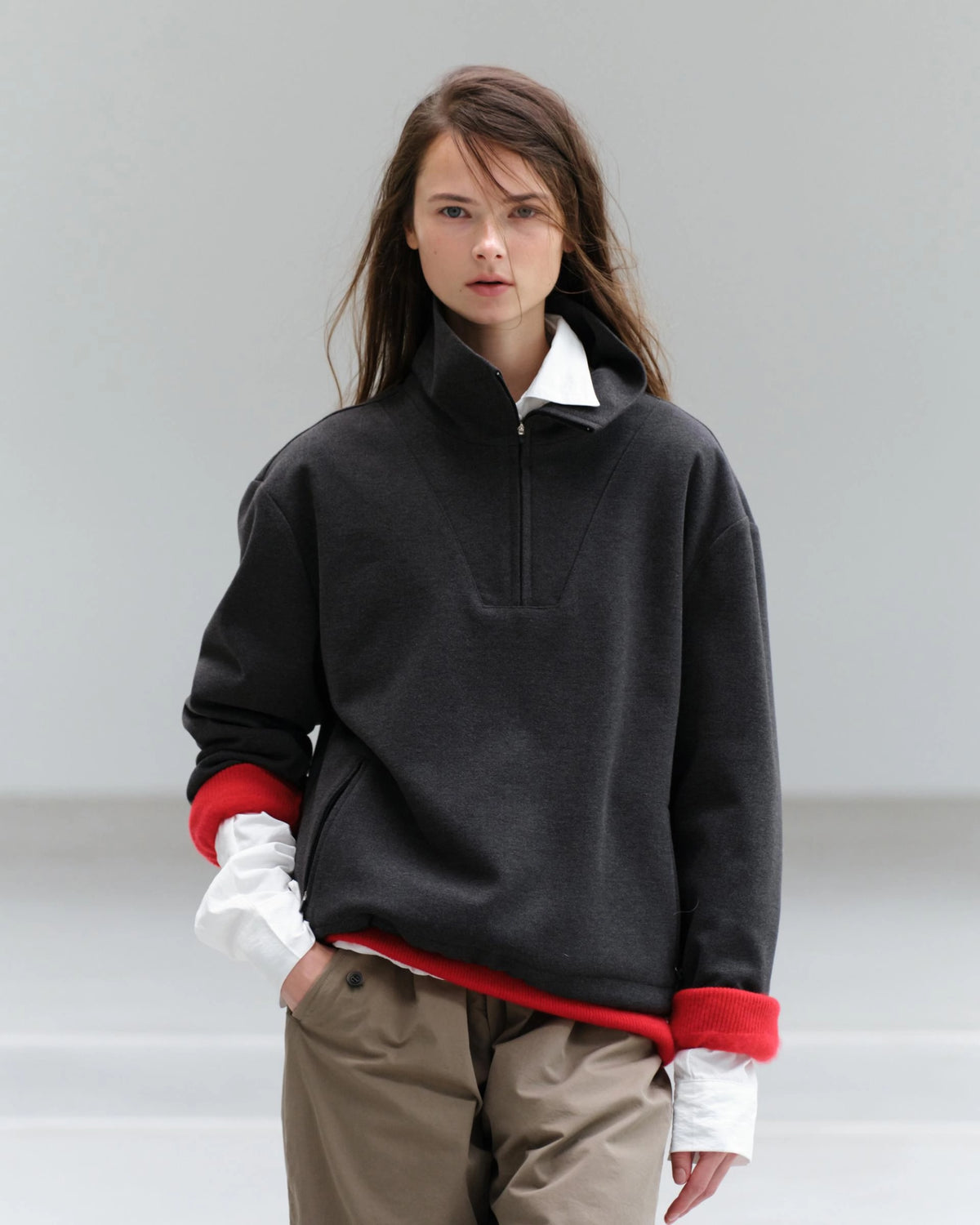 Hering Sweat Zip-up model photo