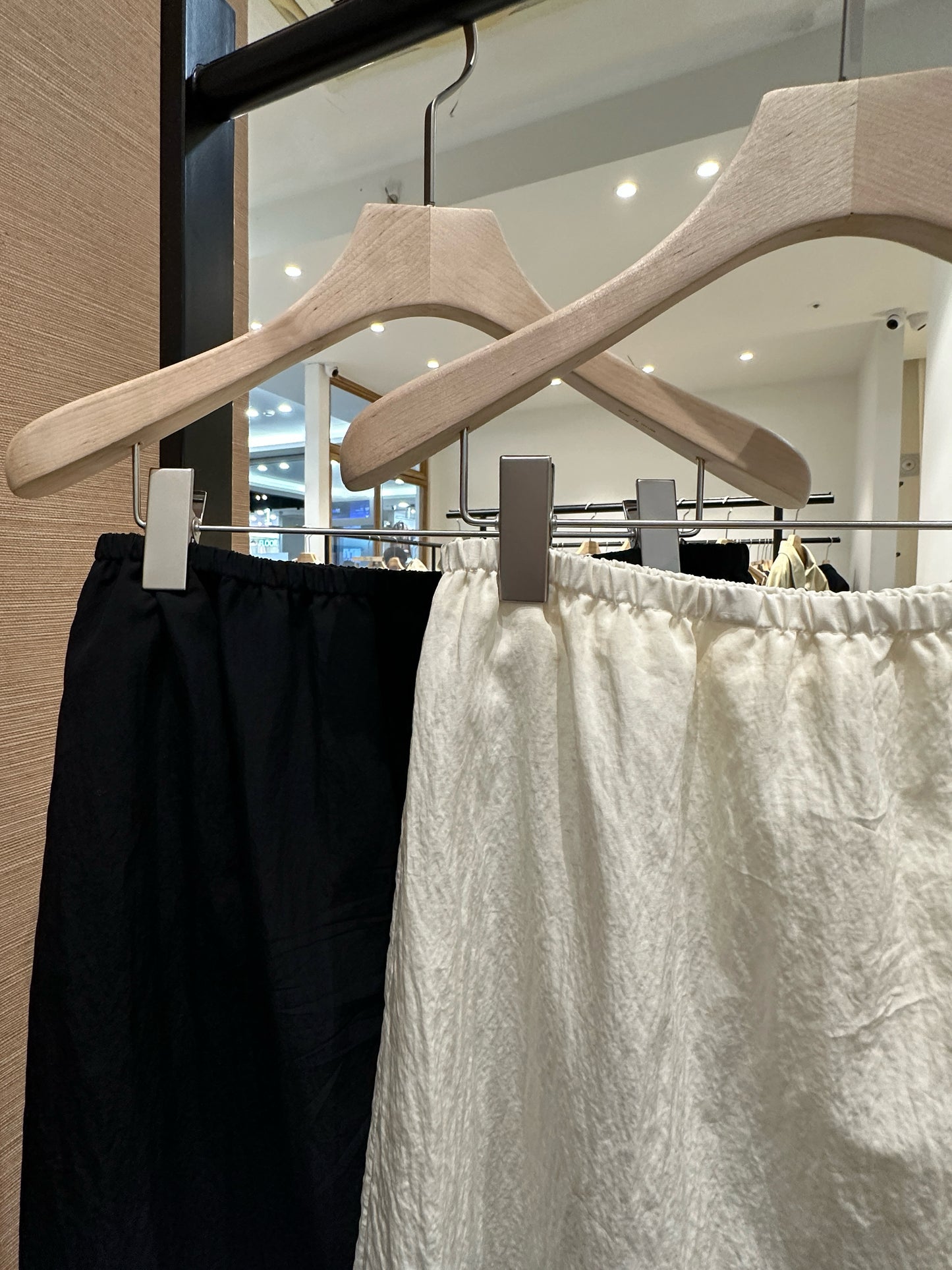 Umbria Lace Skirt (2 Colors)