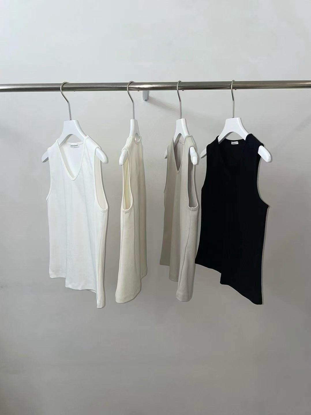 Ruvina Vest (4 Colors)