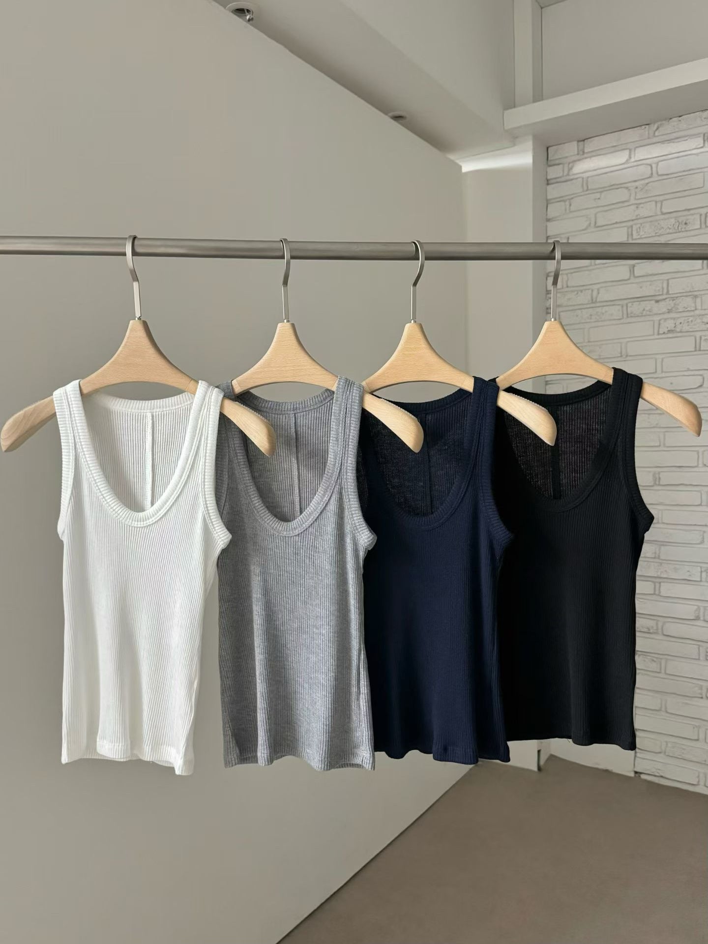 Mirabel Top (4 Colors) 這款沒有直播！