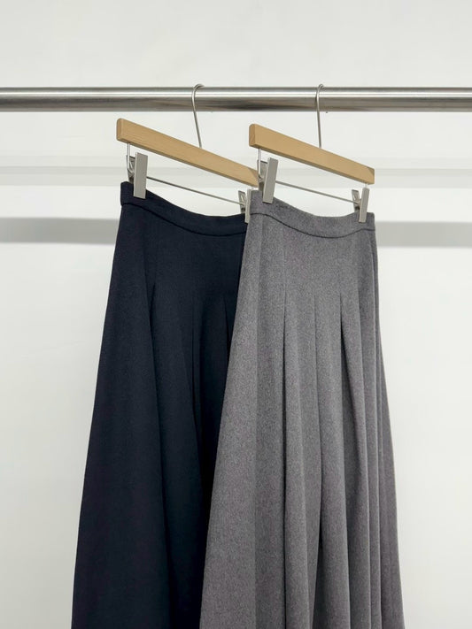 Sable Benson Pleated Skirt (2 Colors)