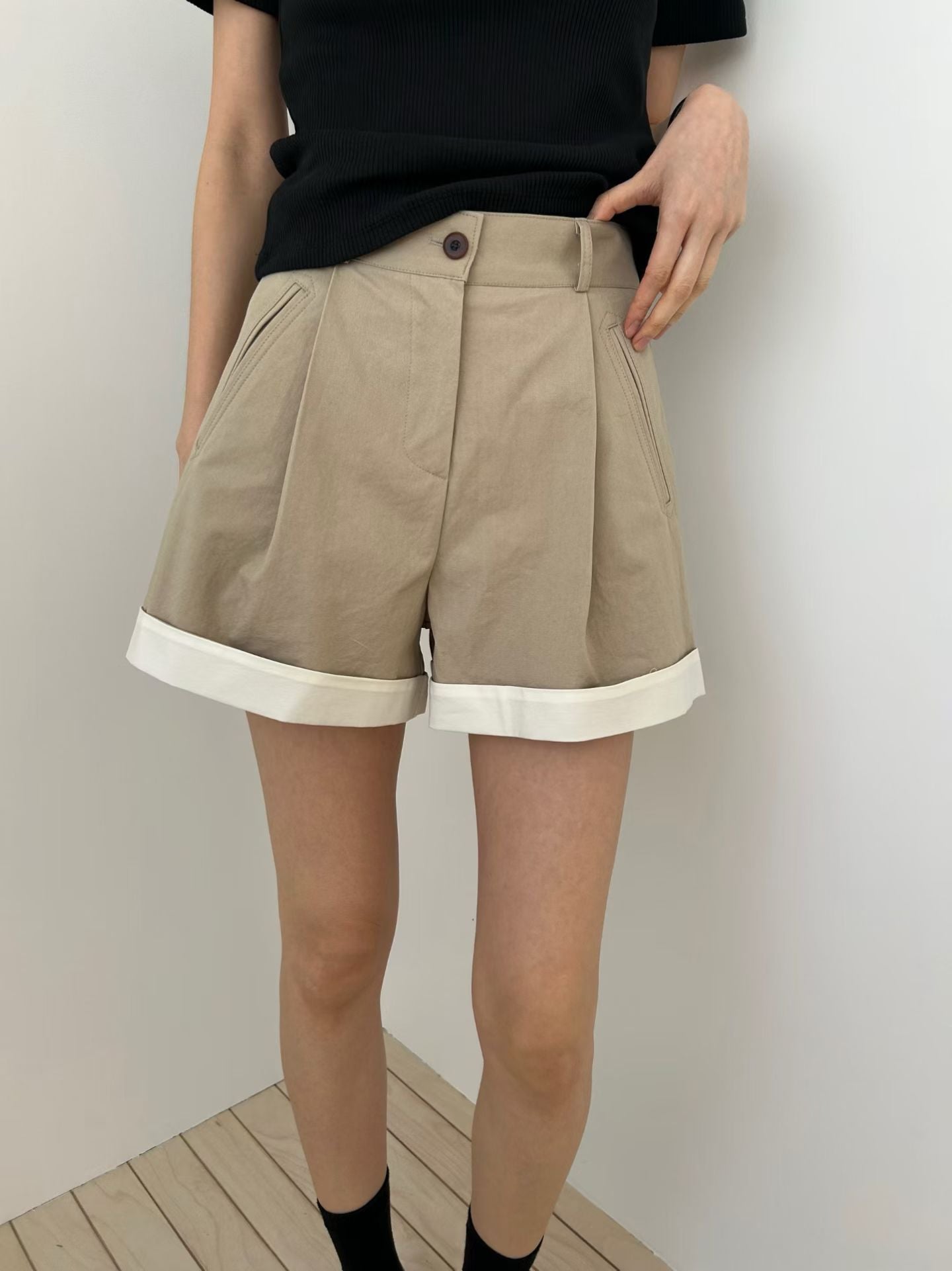 Faelina Short Pants (2 Colors)