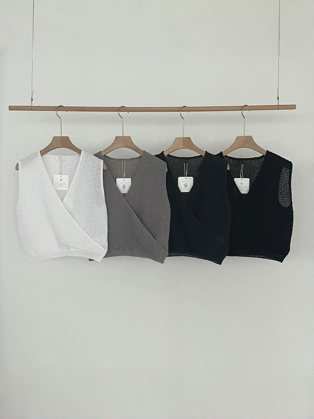 Briarrose Vest (4 Colors)