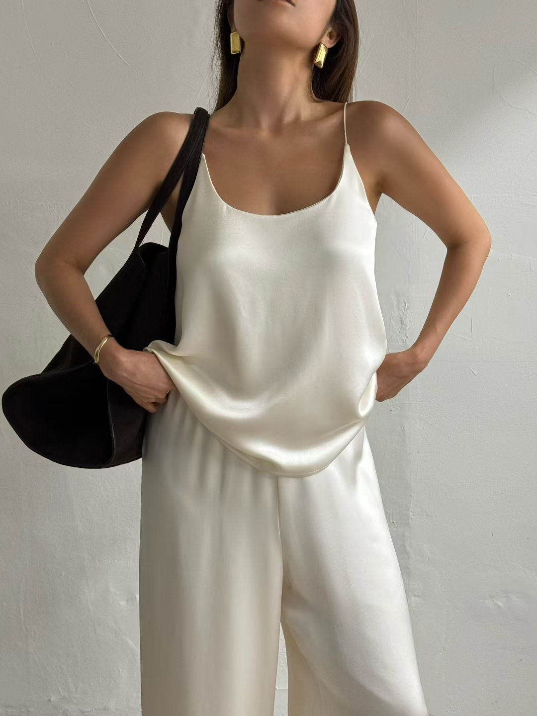 Noemi Top (2 Colors) 直播當日沒有掛版示範 !