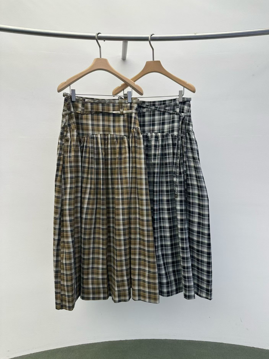 Lilac Windy Check Skirt (2 Colors)