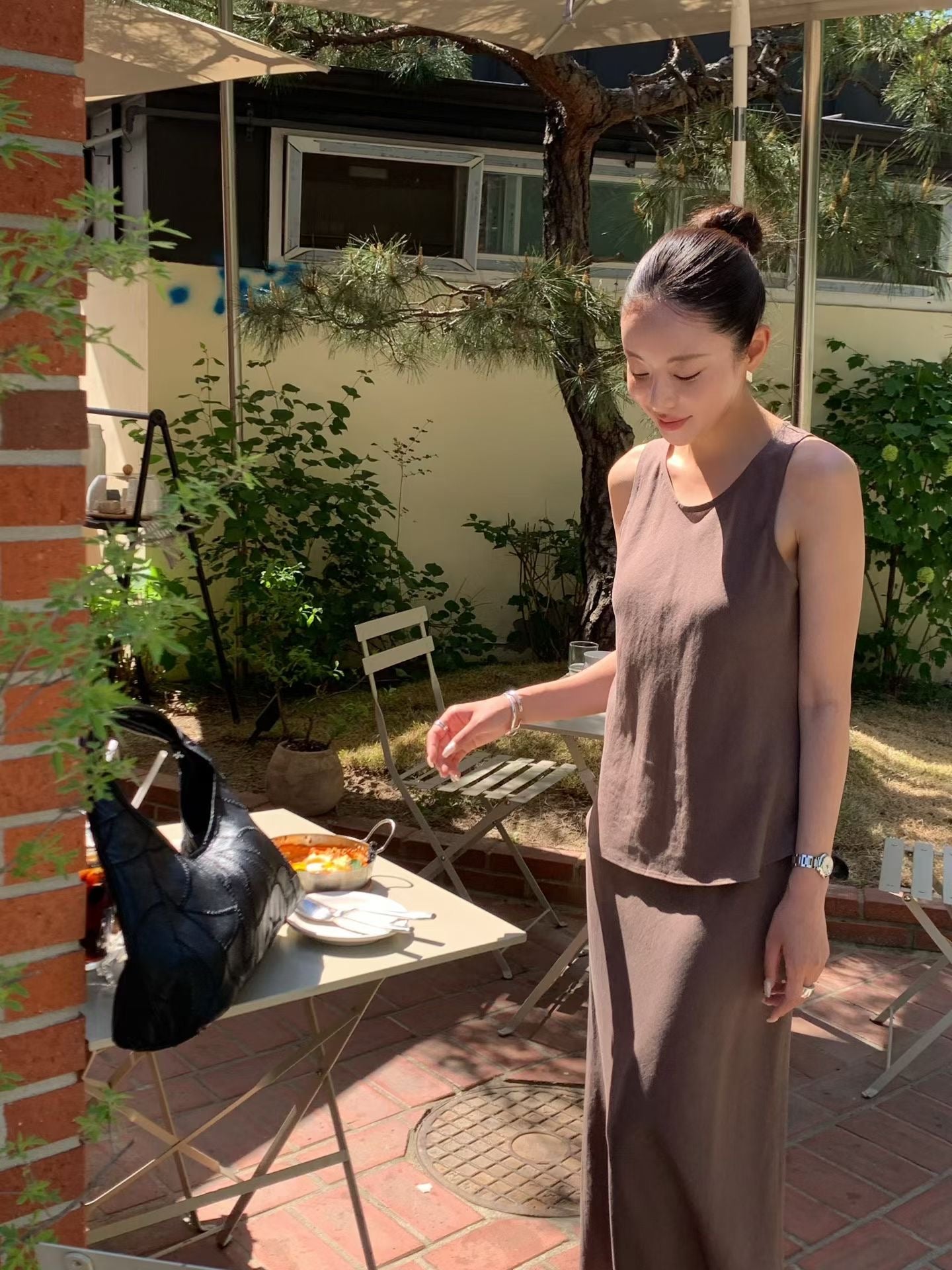 【亞麻40%面料】 Emeris Top (2 Colors)