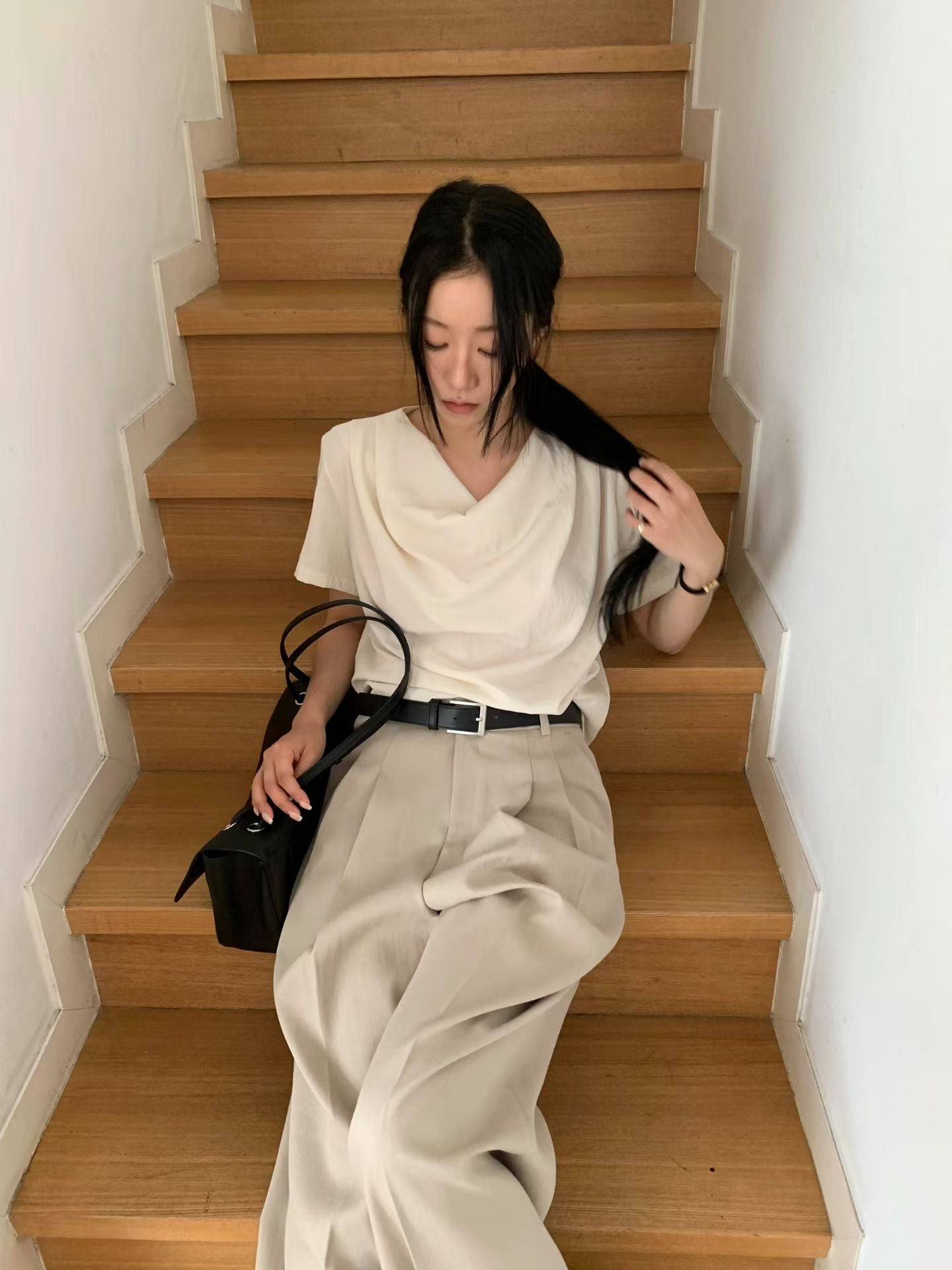Neck Hool Blouse (2 Colors)