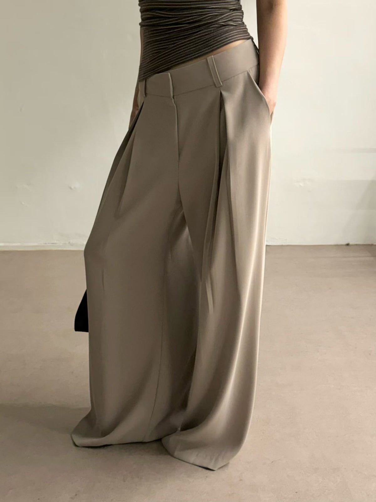Phryne Pants (3 Colors)