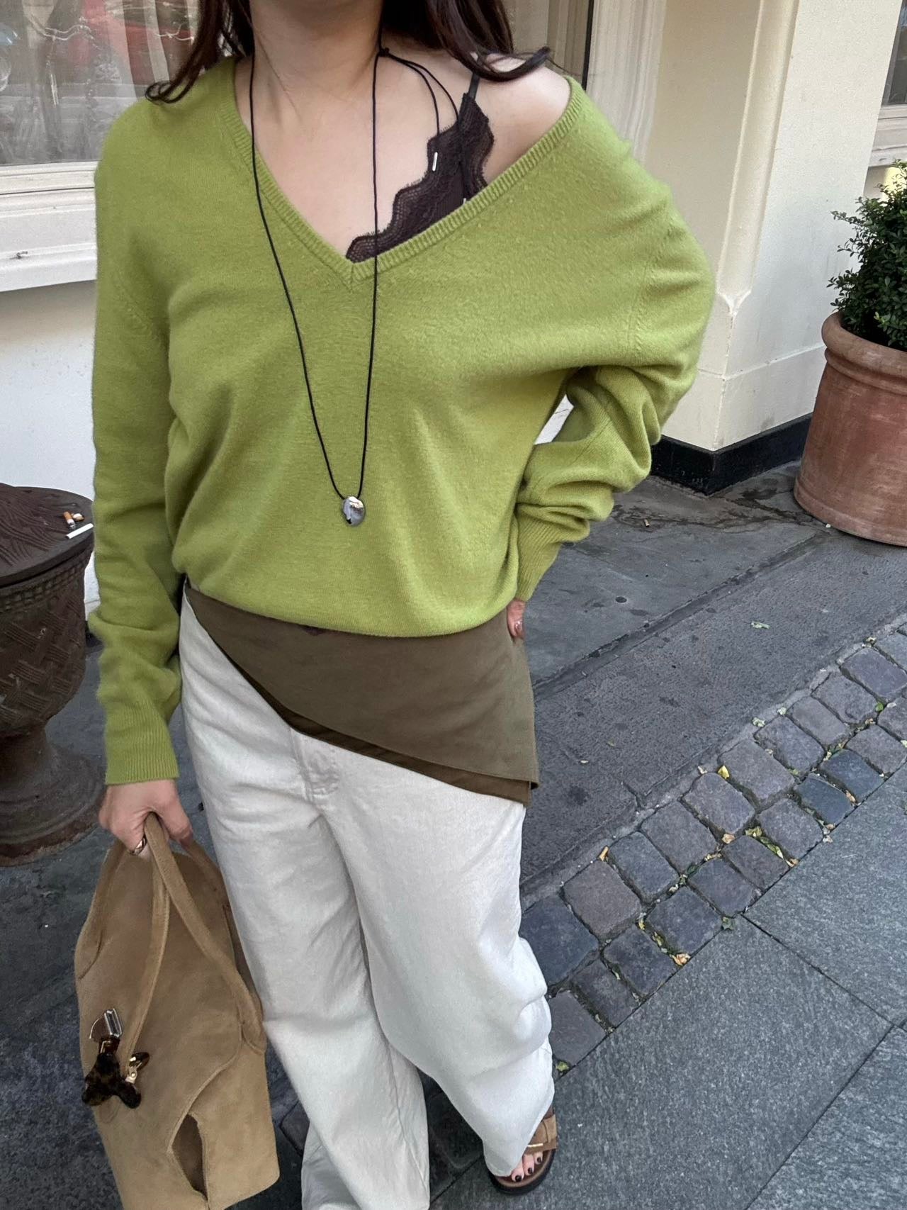Jeune Deep V-neck Knit (4 Colors)