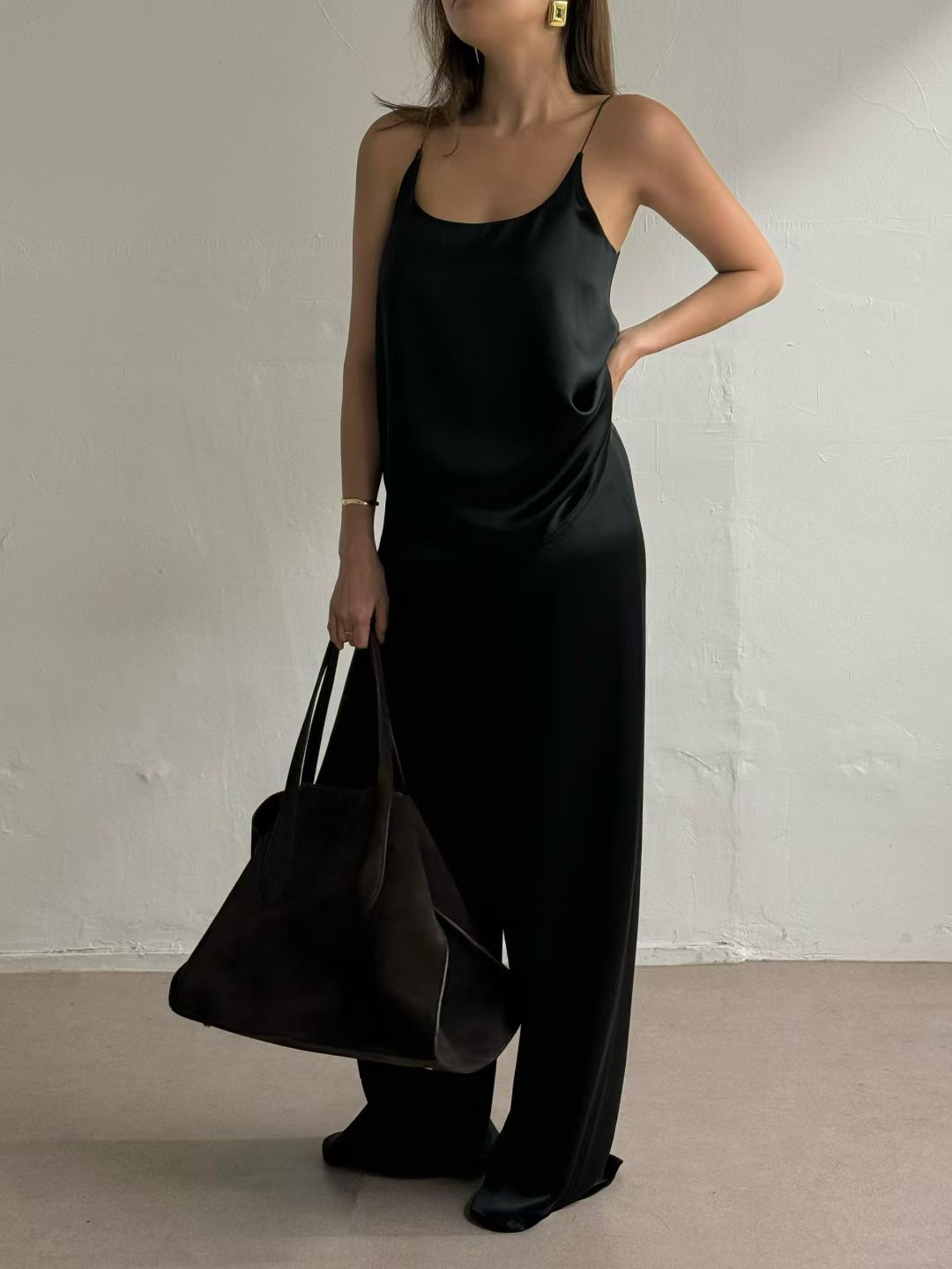Noemi Top (2 Colors) 直播當日沒有掛版示範 !