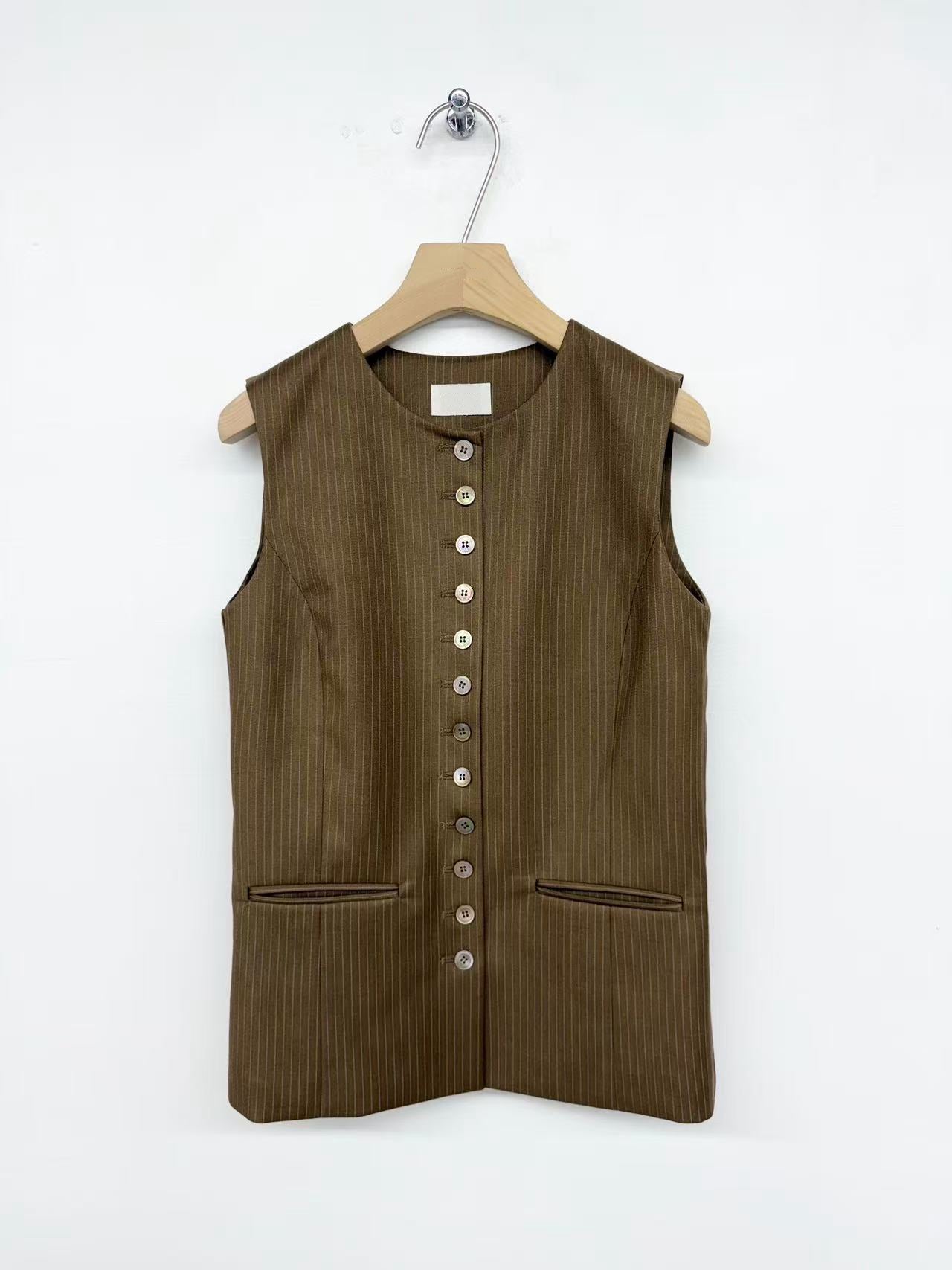 Petal Top (2 Colors)