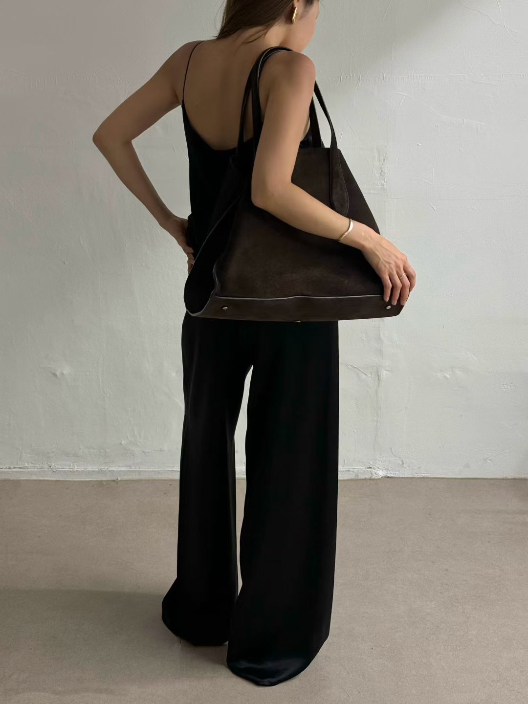 Noemi Top (2 Colors) 直播當日沒有掛版示範 !