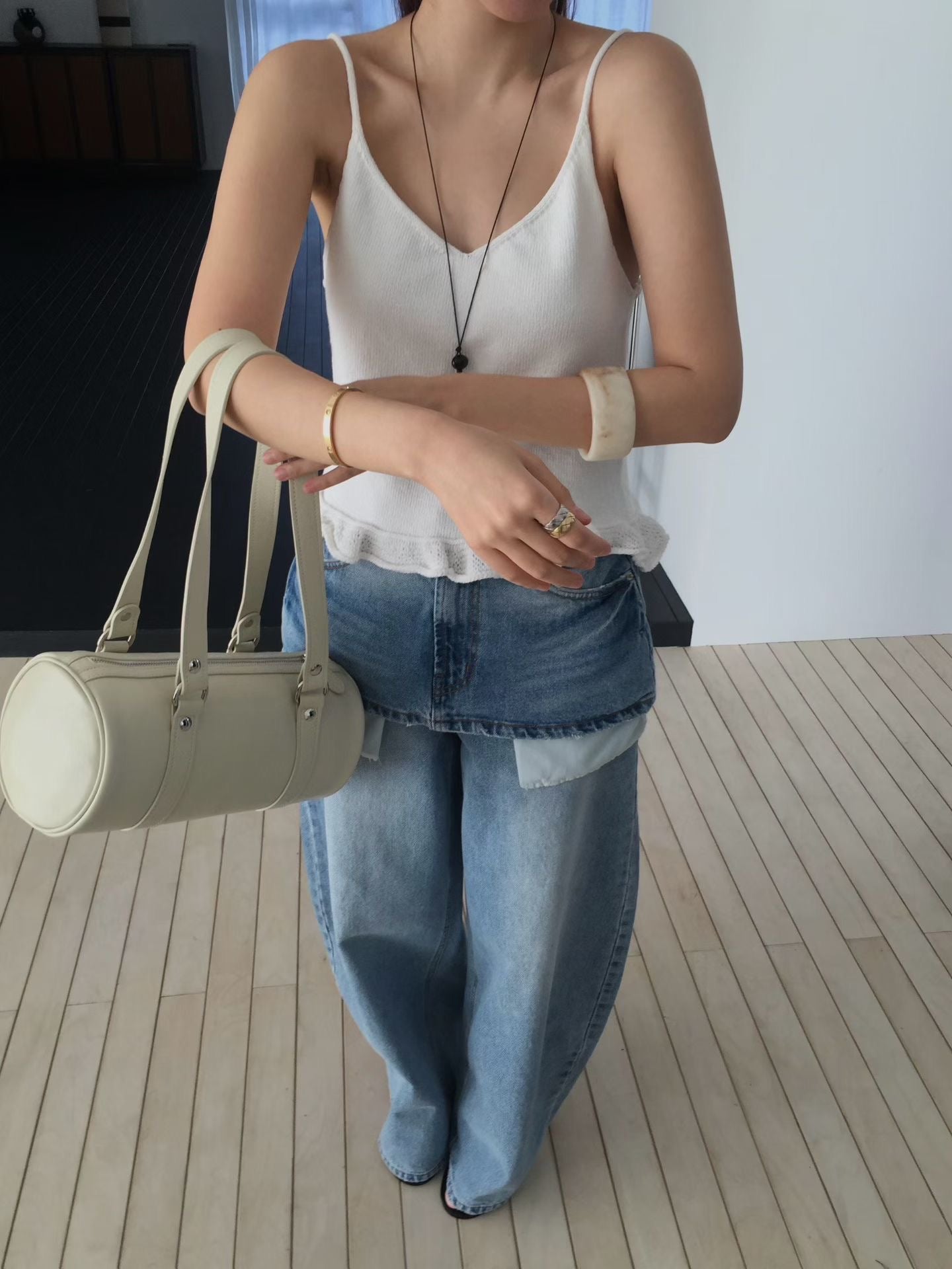 Nessa Barrel Cow Leather Bag (2 Colors)