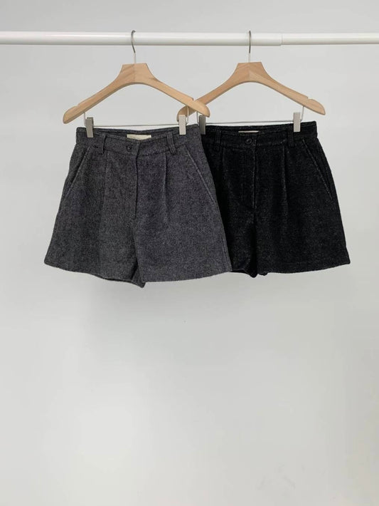 Amara Shorts (2 Colors)