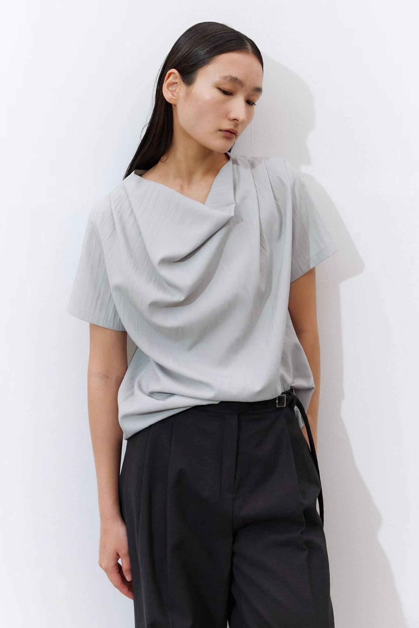 Neck Hool Blouse (2 Colors)