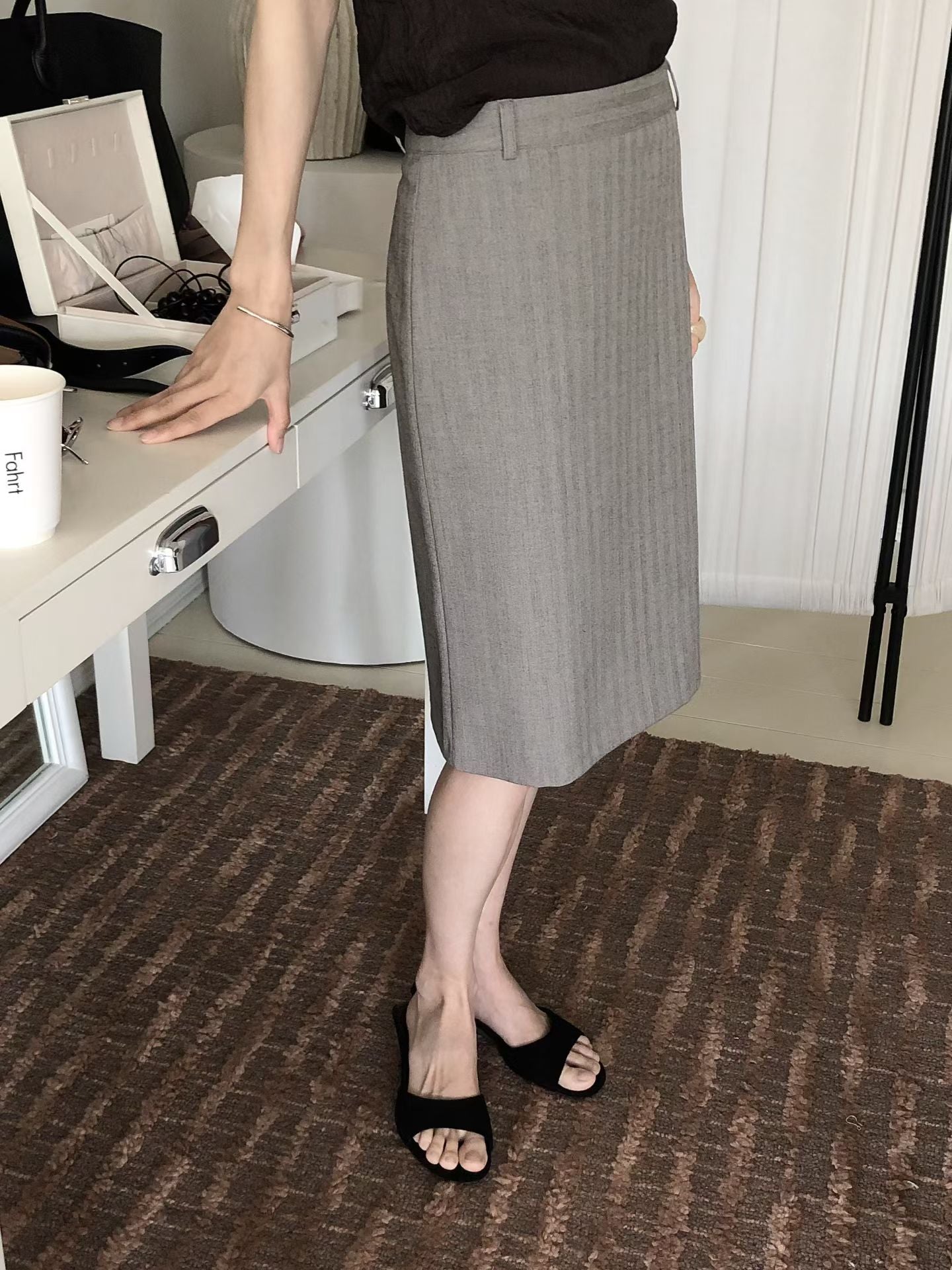 Kinzley Wool Skirt (2 Colors)