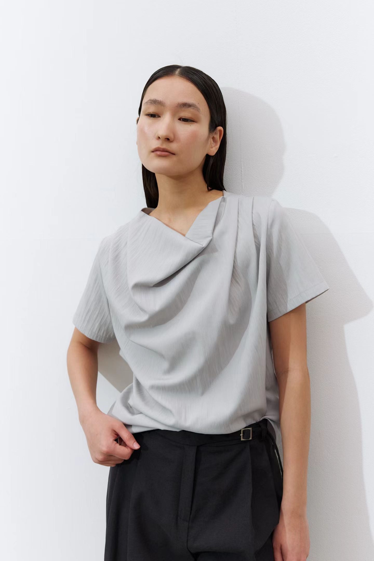 Neck Hool Blouse (2 Colors)