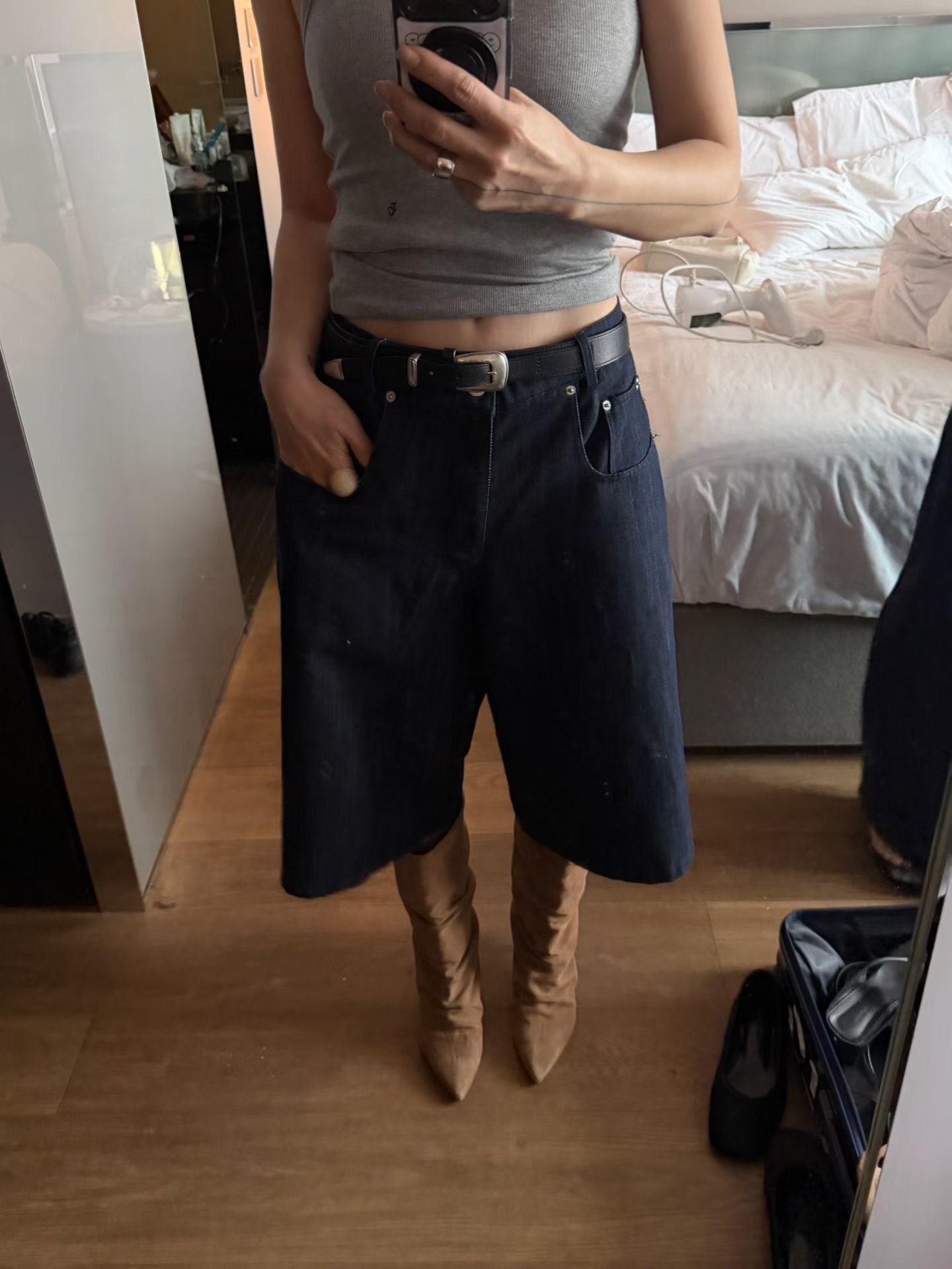 Urania Jeans (2 Colors)