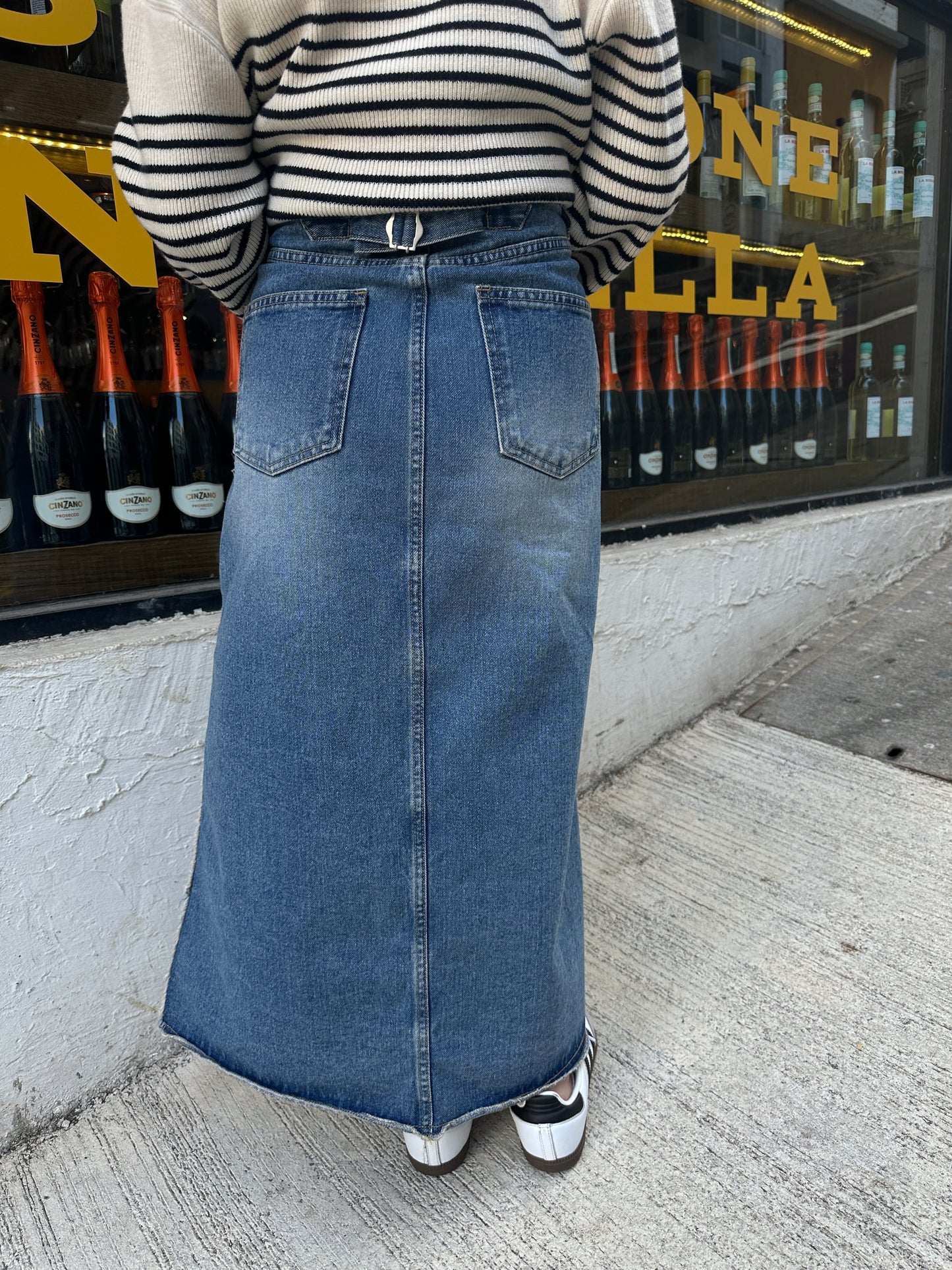 PETITE MUST BUY/ Asymmetric Denim Maxi Skirt