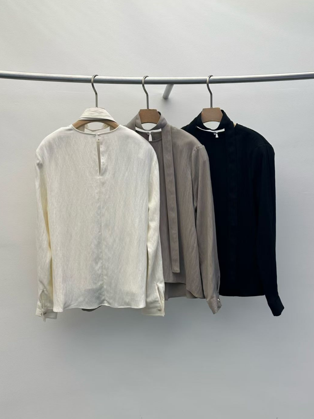 Elara Editor Blouse (3 Colors)