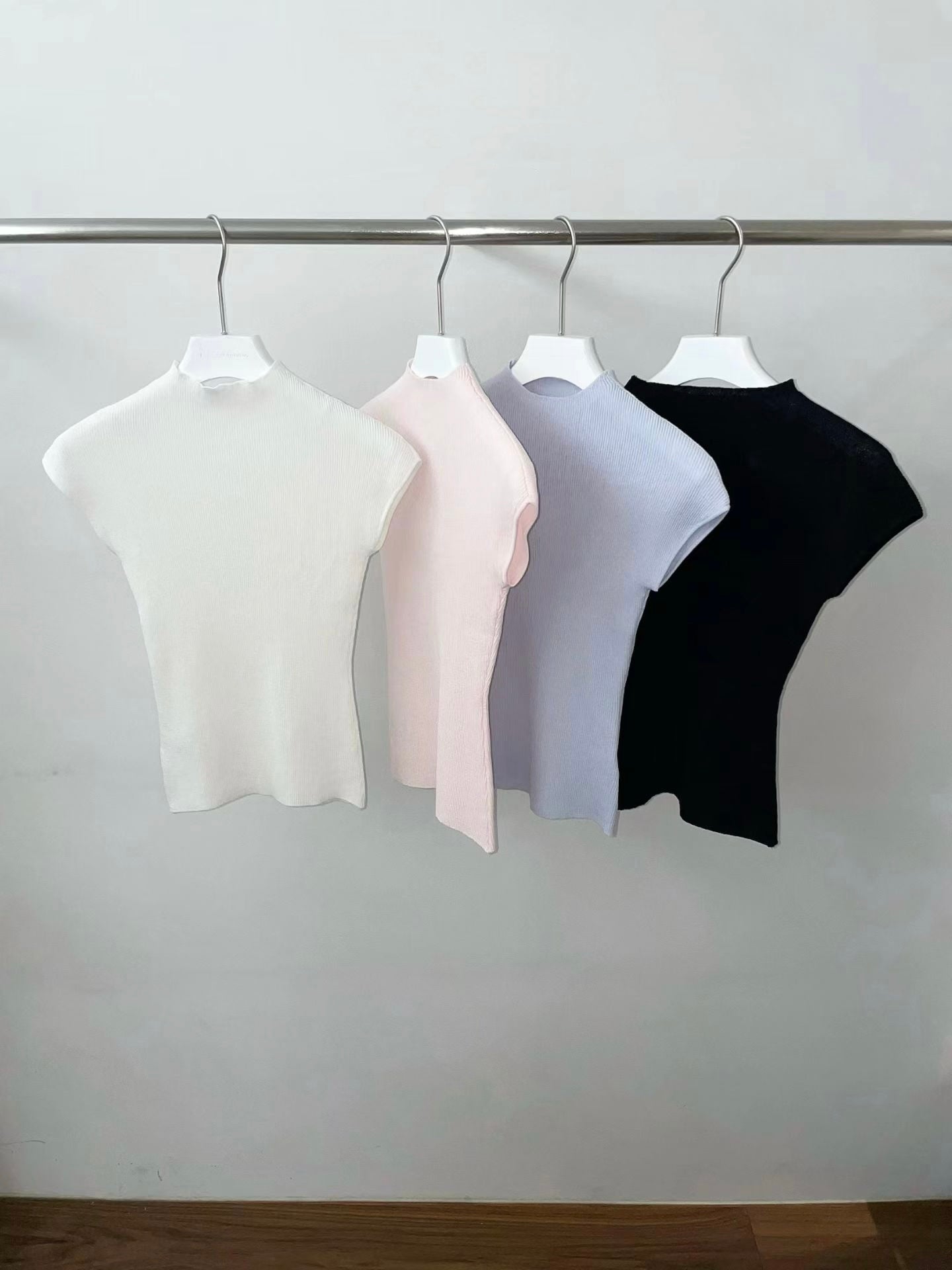 Veradis Top (4 Colors)