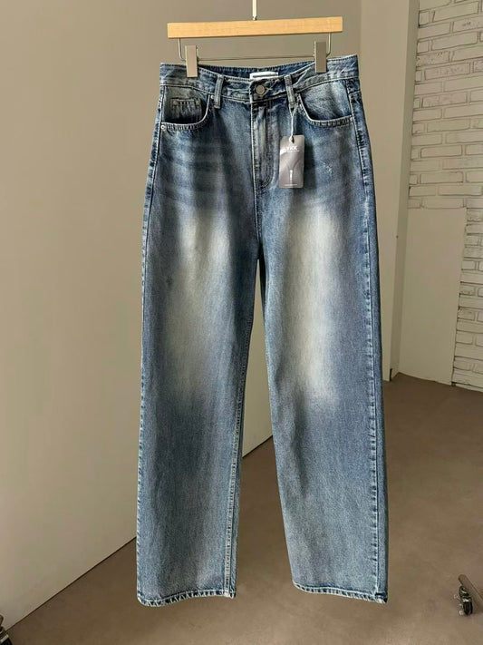 Uma Jeans