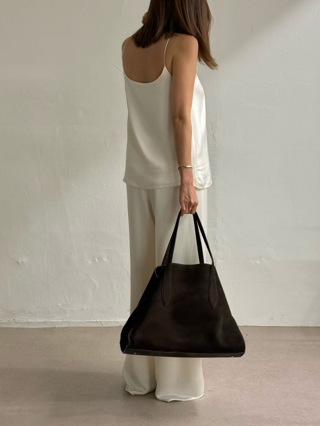 Noemi Top (2 Colors) 直播當日沒有掛版示範 !