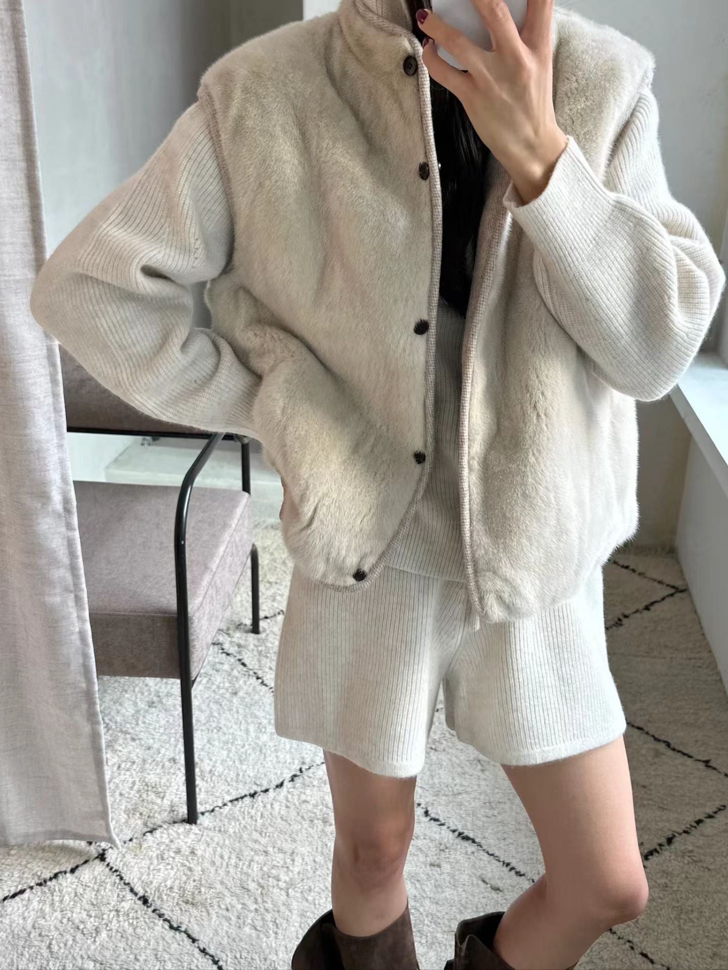 Saskia 2-way Vest Jacket 【100% 水貂毛皮草外套】 (2 Colors)