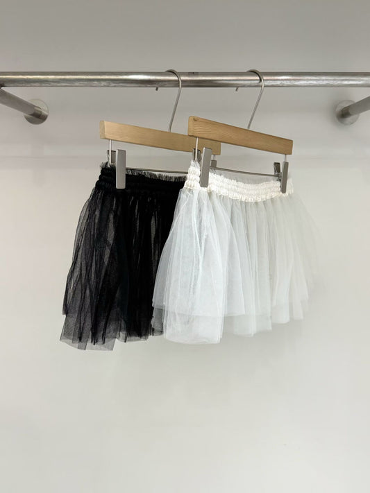 Runa Lonnie Skirt (2 Colors)