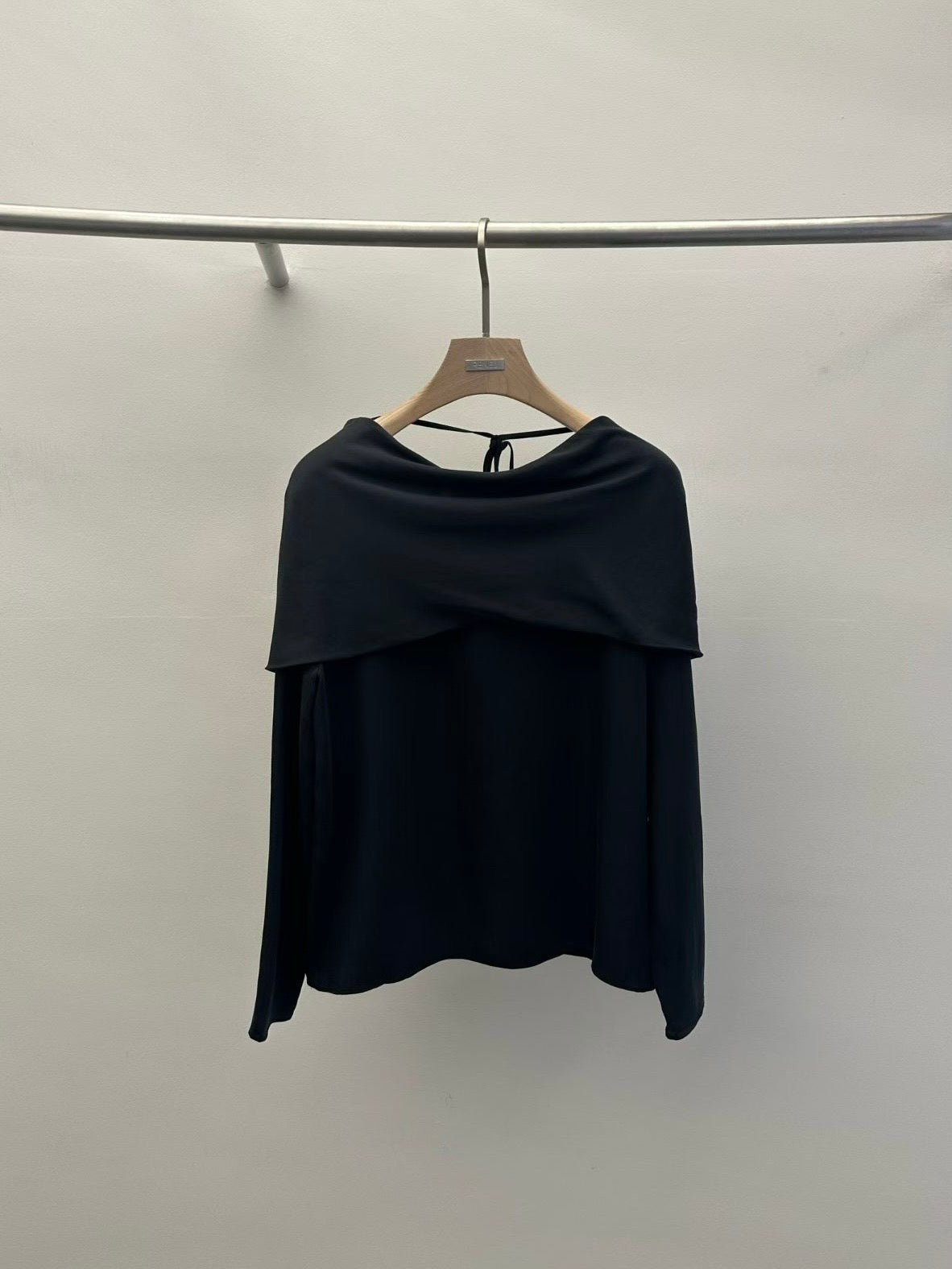 Cytherea Blouse (2 Colors)